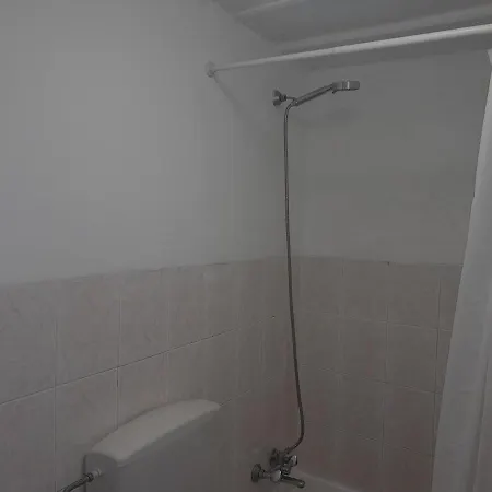 Chiado / Carmo Small Artist * Lissabon